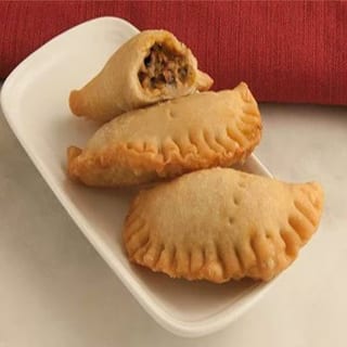 Pastelitos Beef